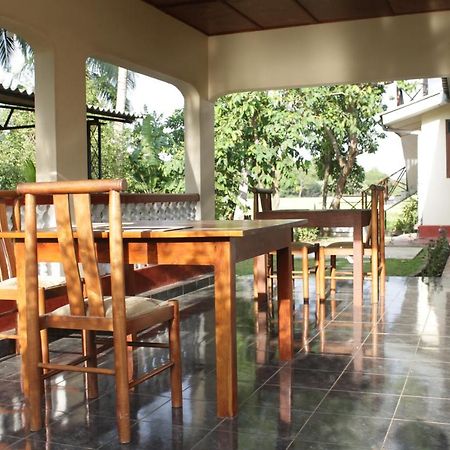 Sunshine Tourist Rest Hotel Anuradhapura Eksteriør billede